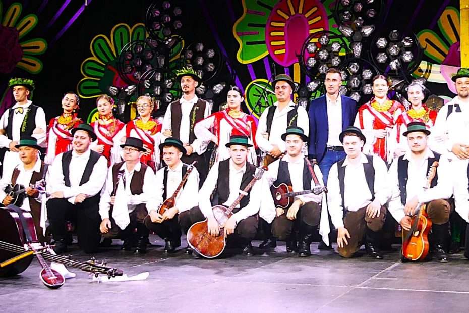 spektakularan kraj 61. vinkovačkih jeseni (1) (1)
