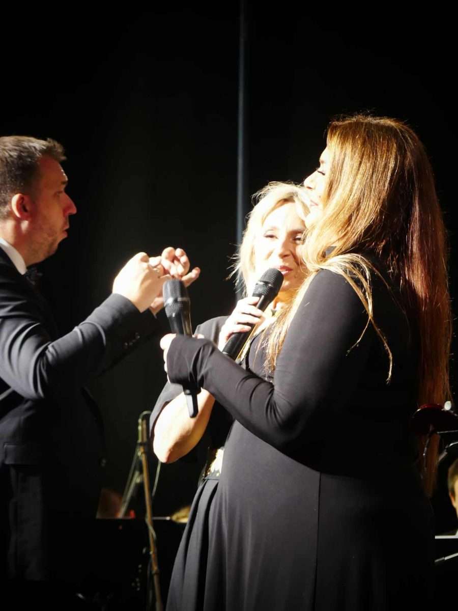 Sto tamburaša - Slavonska rapsodija koja je podigla Vinkovačke jeseni u zrak sto tamburaša slavonska rapsodija koja je podigla vinkovačke jeseni (4)