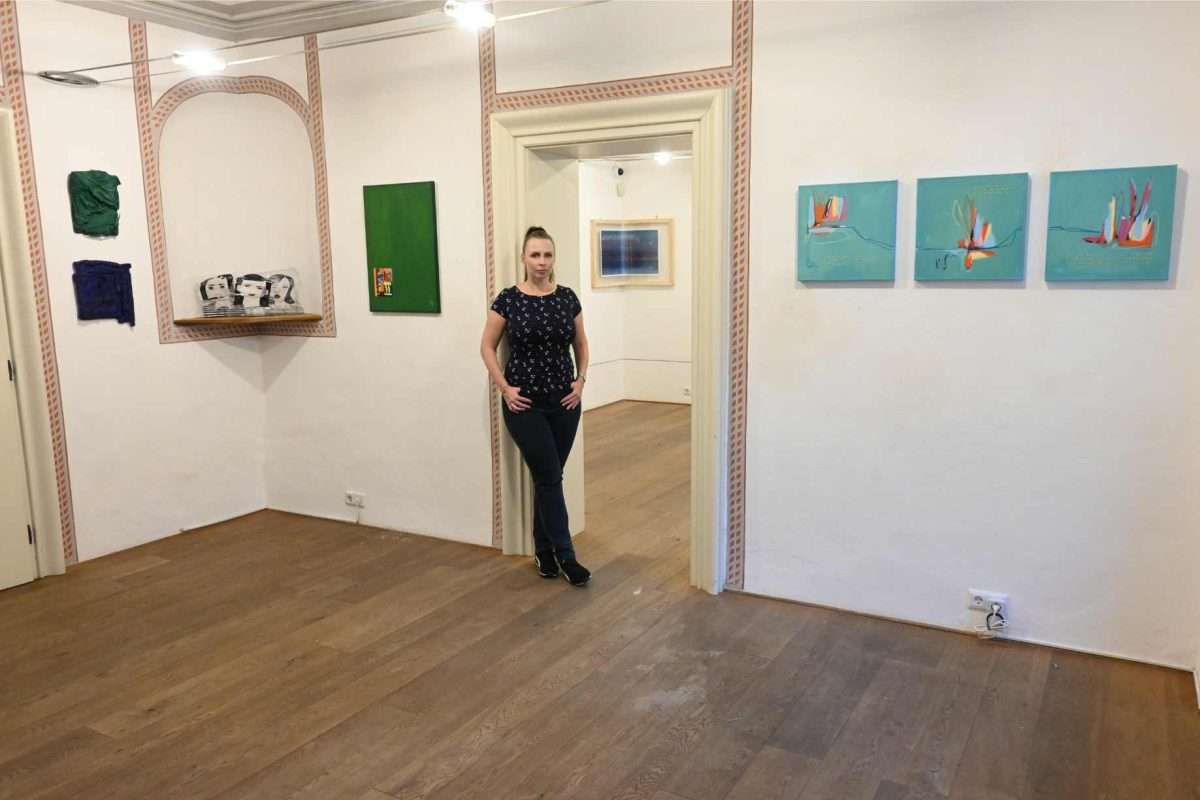radovi nevene Živić s desne i lijeve strane