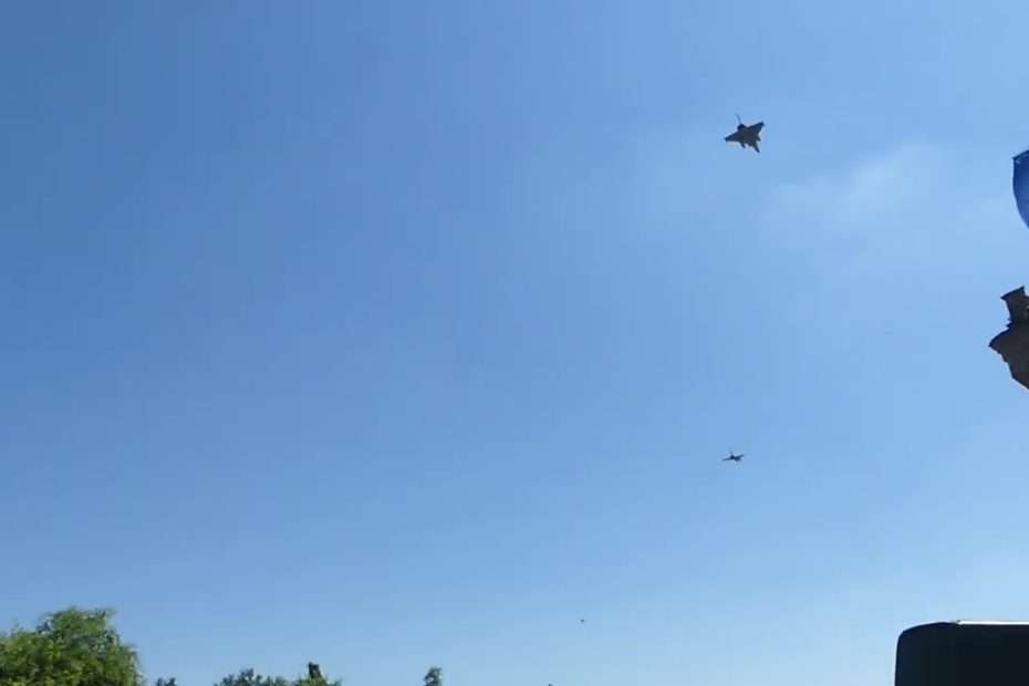 hrvatski rafale presreo putnički boeing iznad hrvatske nakon uzbune zbog mogućeg sigurnosnog incidenta 
